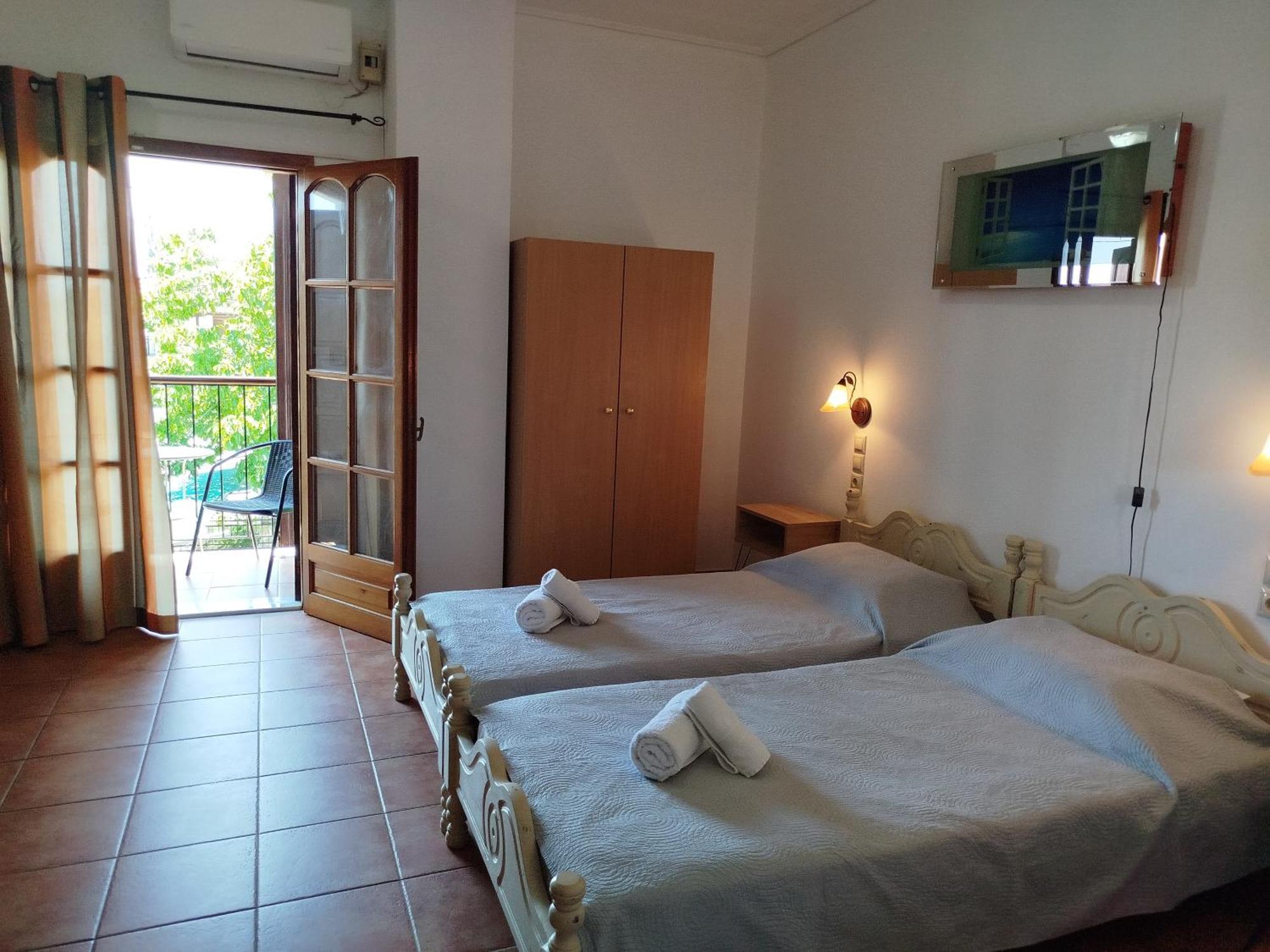 Iliachtides Apartment Kala Nera Exterior photo